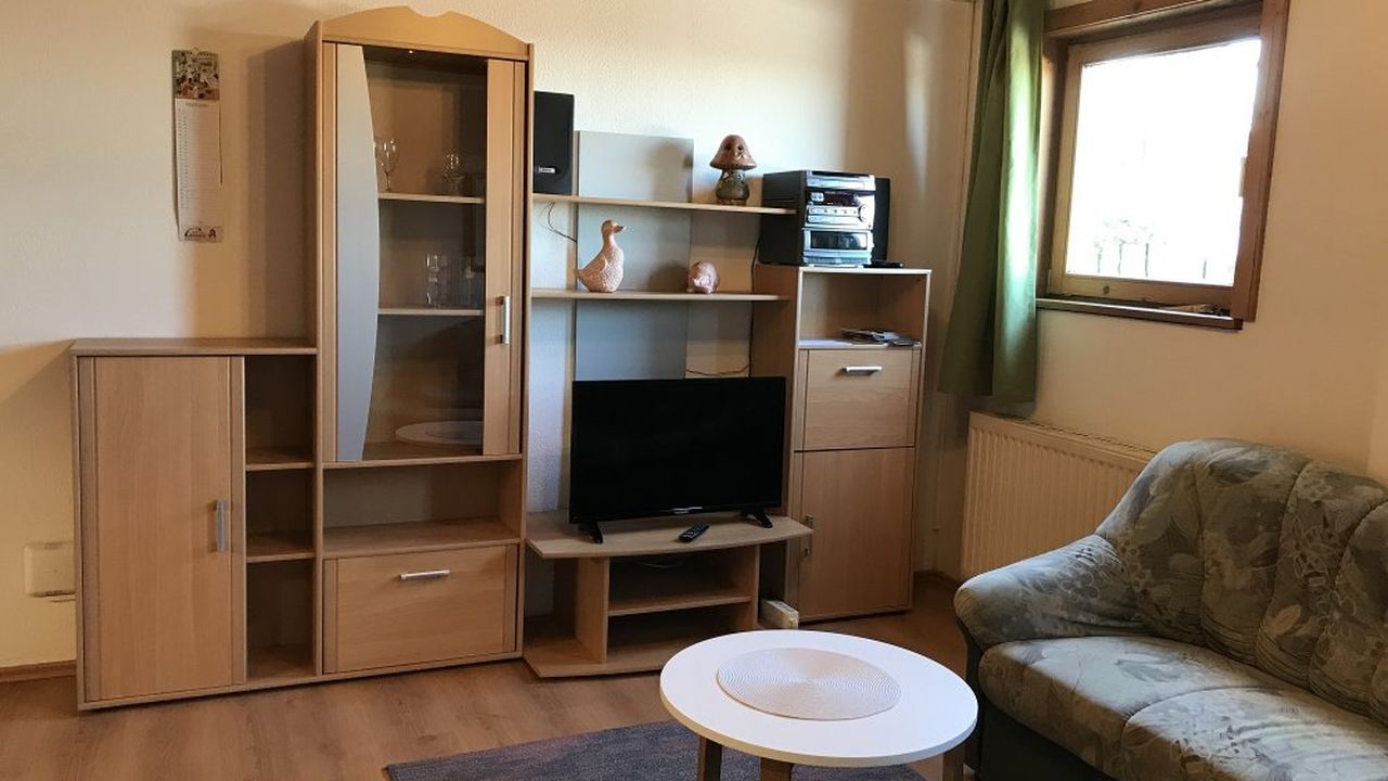 Wohnzimmerwand Wohnzimmerwand